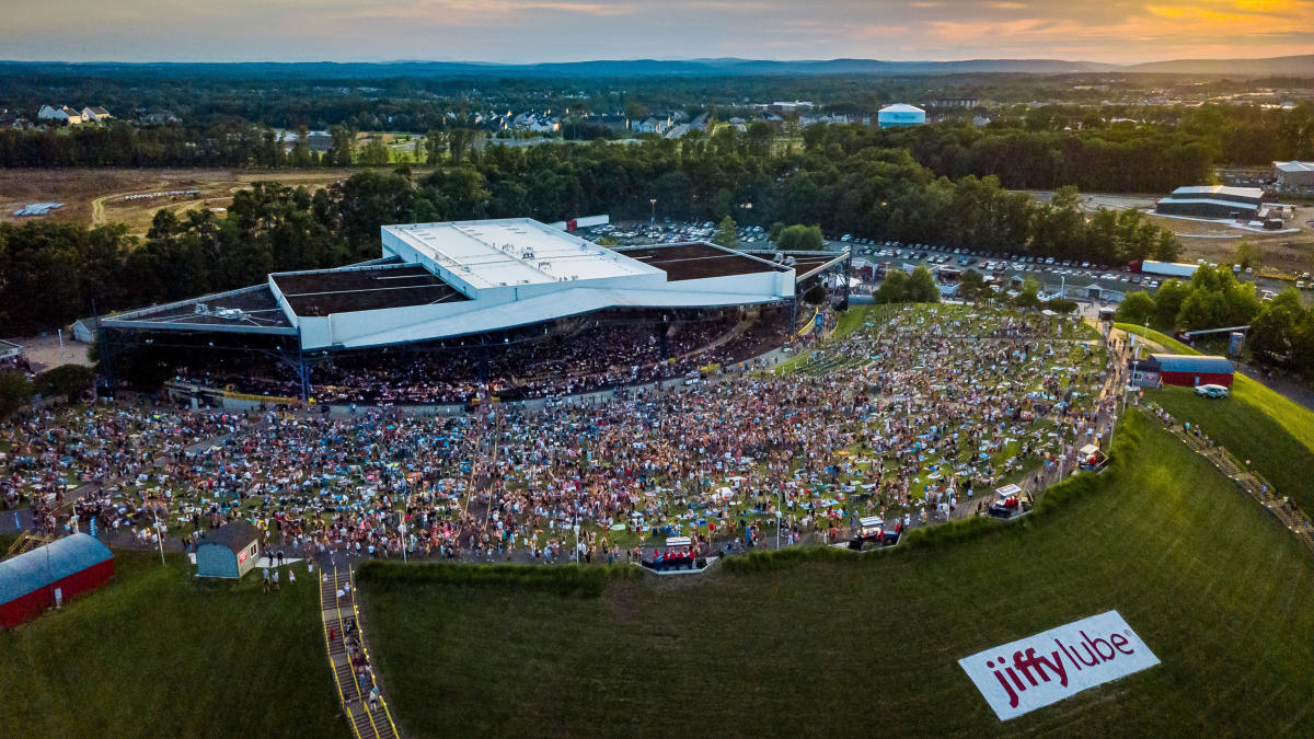 Jiffy Lube Live